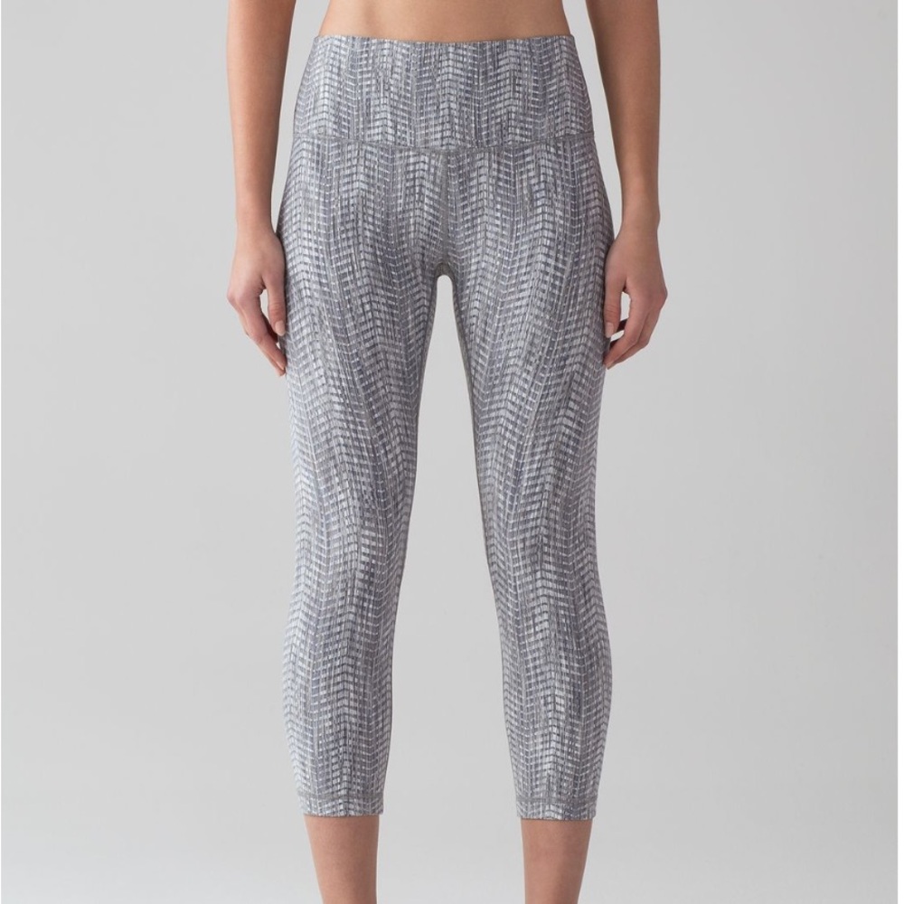 Lululemon Wunder Under Crop